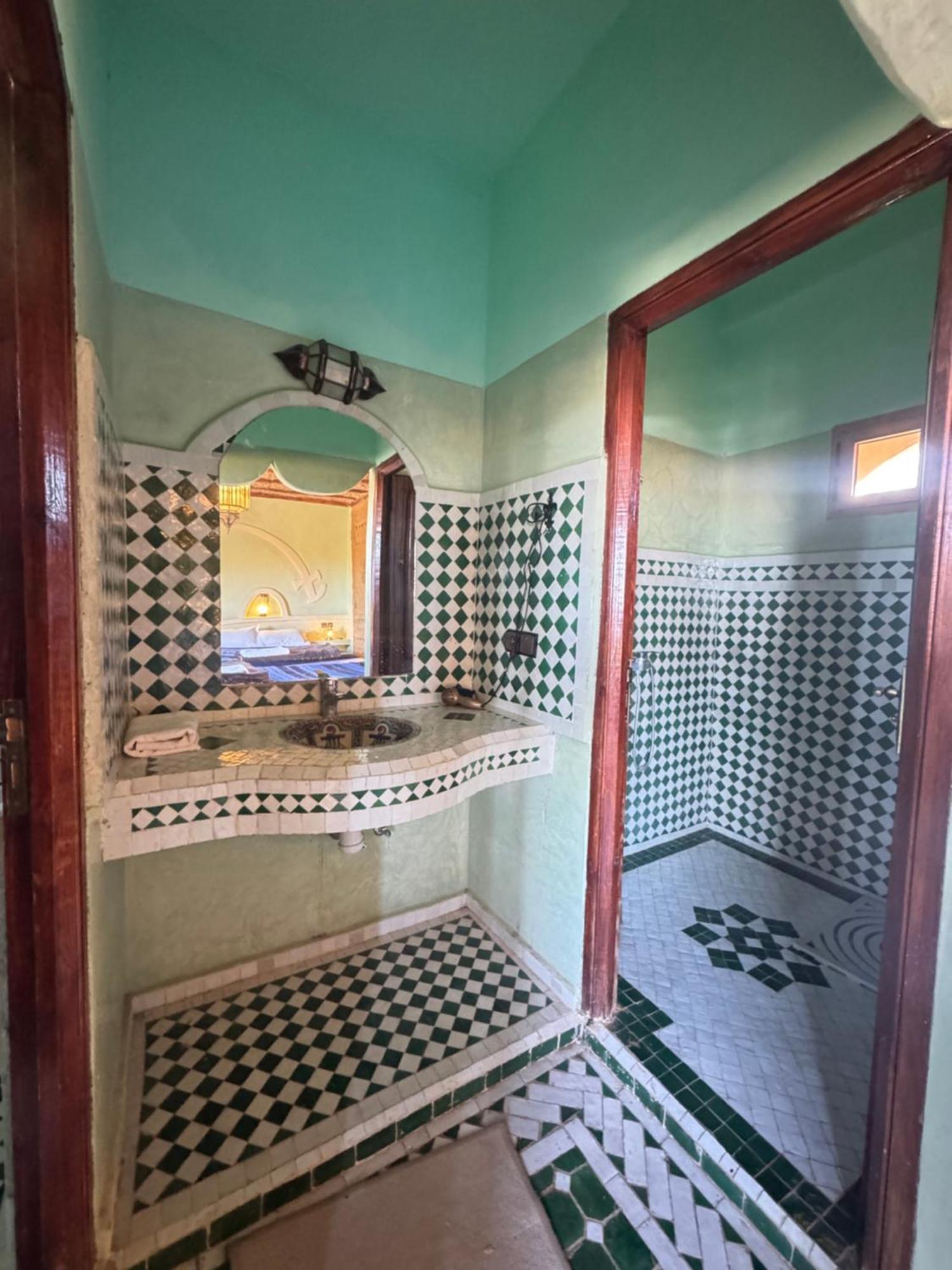 Auberge Ksar เมอร์ซูกา ภายนอก รูปภาพ